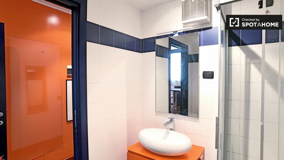 Immagine 17 di Ufficio in affitto  in Via Antonio Tantardini, 20136 Milano MI, Italy a Milano