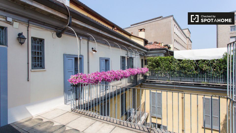 Immagine 18 di Ufficio in affitto  in Corso Venezia a Milano