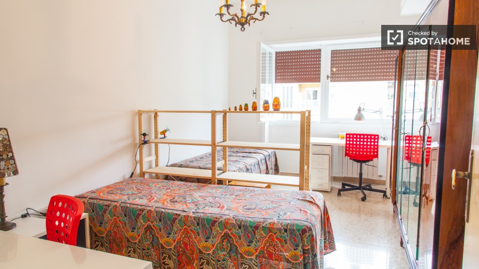 Immagine 9 di Camera condivisa in affitto  in Via Val Padana a Roma