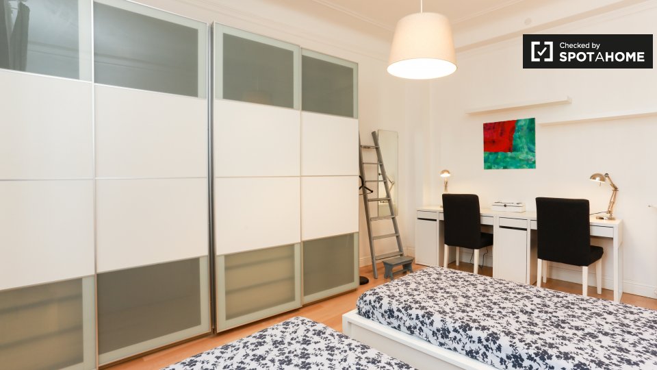 Immagine 12 di Ufficio in affitto  in Via Nicostrato Castellini, 20158 Milano MI, Italy a Milano