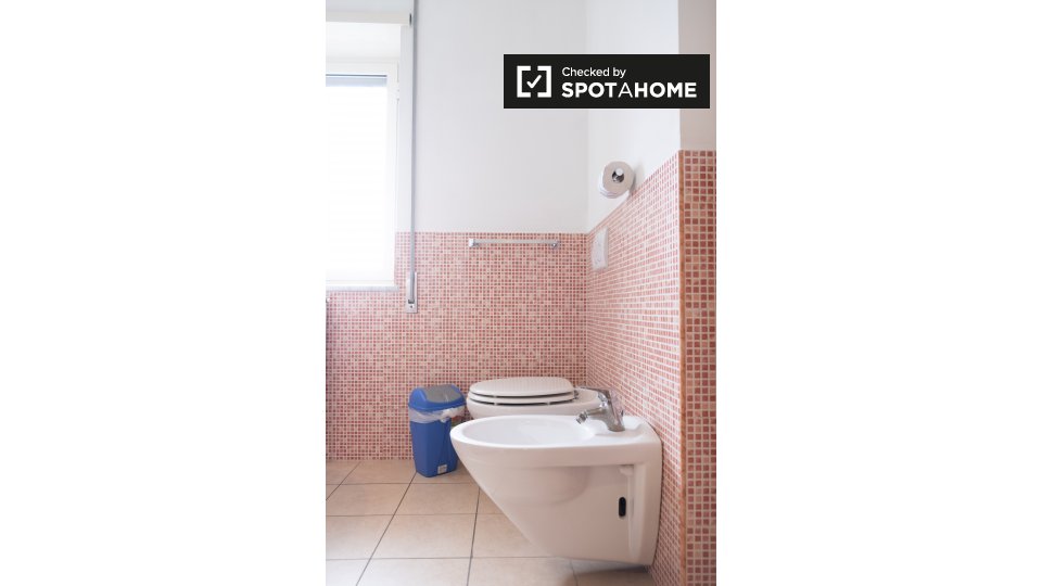 Immagine 16 di Ufficio in affitto  in Viale della Venezia Giulia a Roma