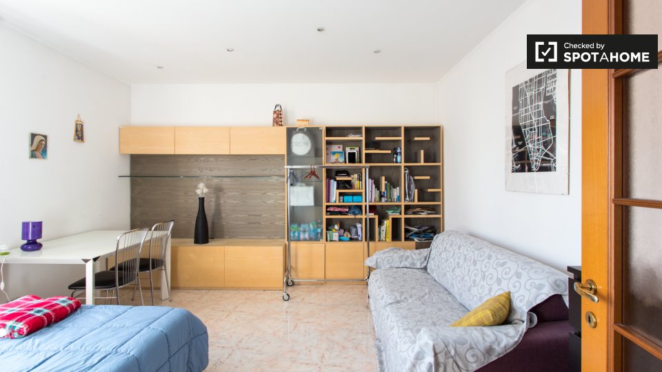 Immagine 19 di Camera condivisa in affitto  in Viale Tibaldi, 20141 Milano MI, Italy a Milano