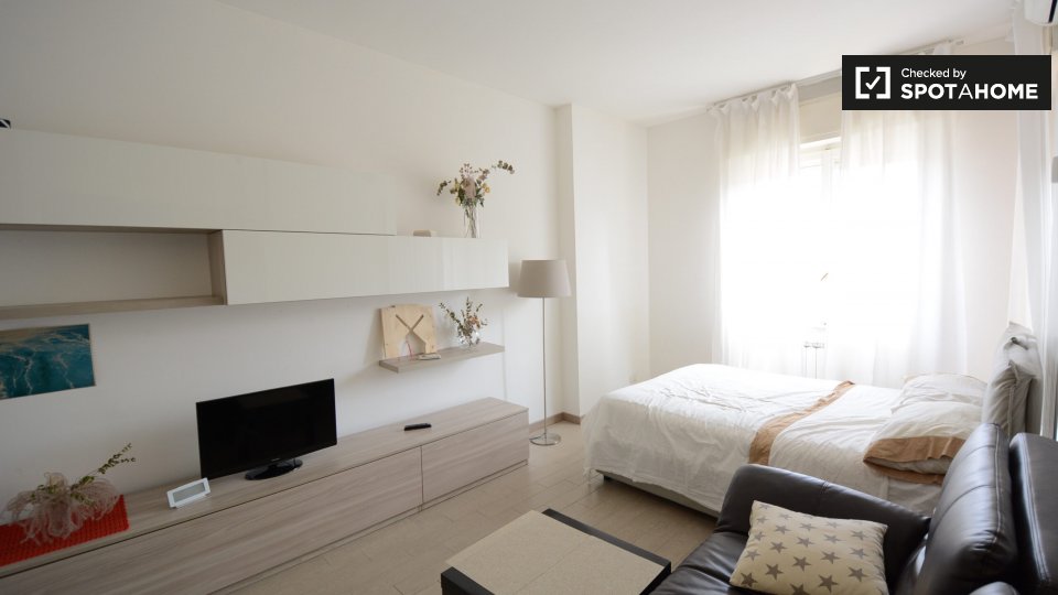 Immagine 3 di Ufficio in affitto  in via giovanni pastorelli a Milano