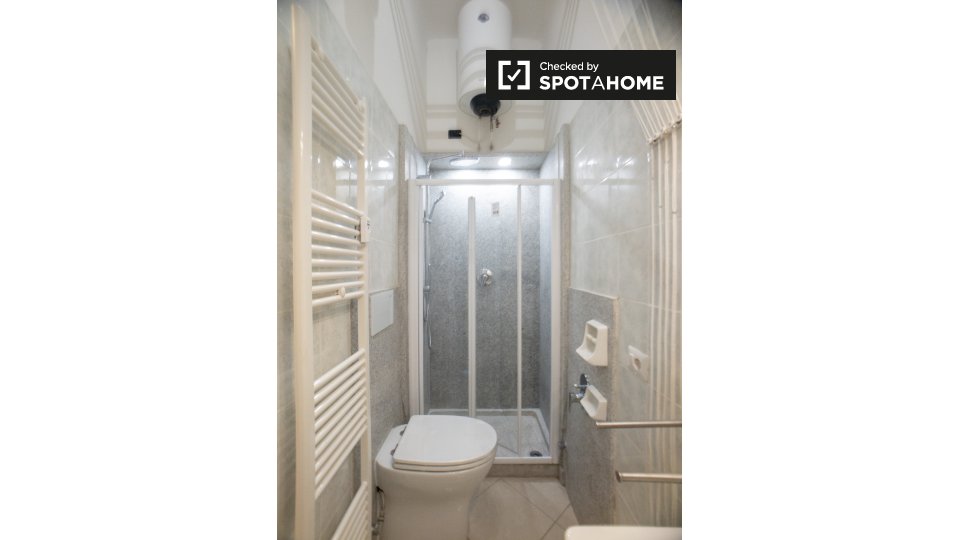 Immagine 11 di Appartamento in affitto  in Via Leopoldo Cicognara, 20129 Milano MI, Italy a Milano