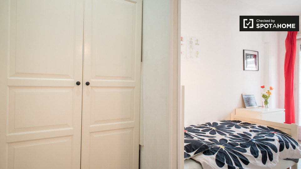 Immagine 5 di Camera condivisa in affitto  in Via Casilina a Roma