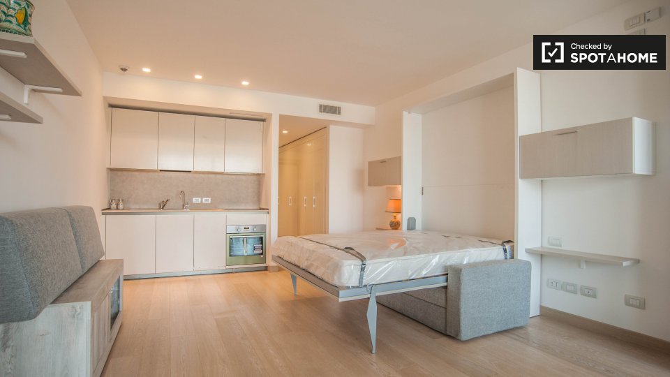 Immagine 7 di Ufficio in affitto  in Viale Giorgio Ribotta a Roma