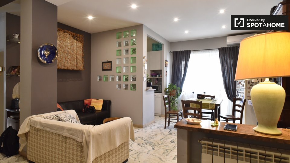 Immagine 7 di Camera condivisa in affitto  in Via di Torrevecchia, 00168 Roma RM, Italy a Roma