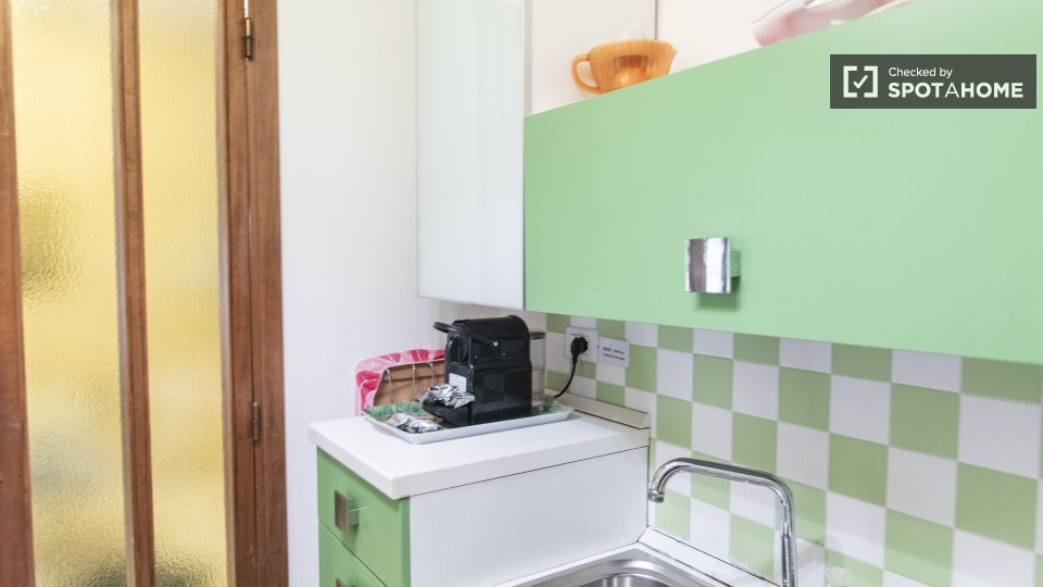 Immagine 12 di Appartamento in affitto  in Largo Francesco Anzani a Roma