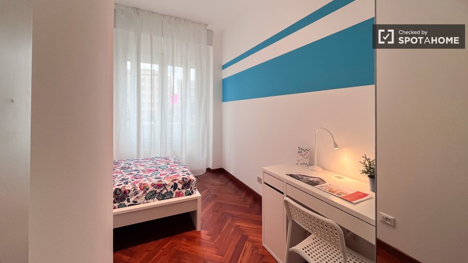 Immagine 1 di Camera condivisa in affitto  in P.za XXV Aprile a Milano