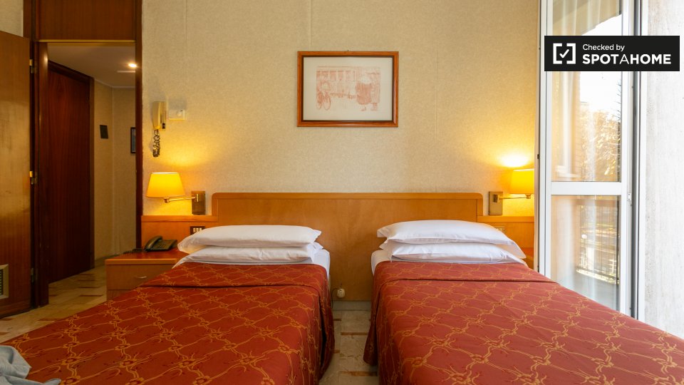 Immagine 8 di Ufficio in affitto  in Via Privata Ettore Paladini a Milano