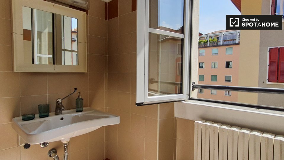 Immagine 8 di Camera condivisa in affitto  in Via Anton Giulio Barrili a Milano