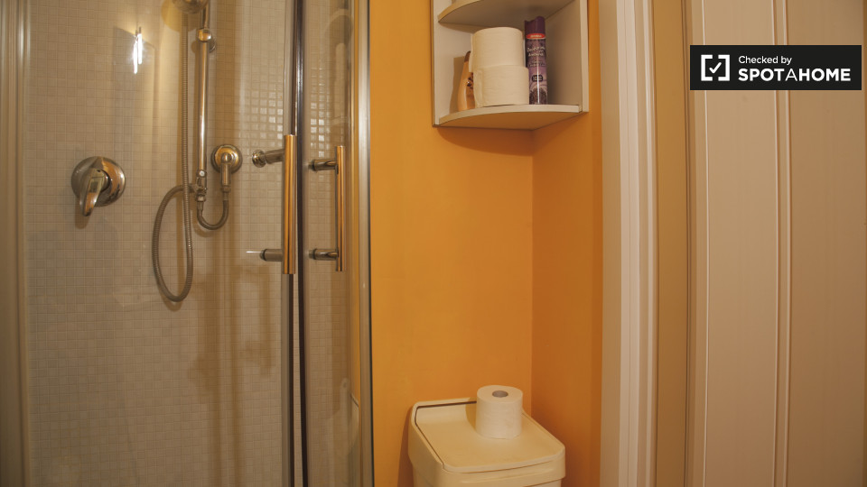 Immagine 15 di Ufficio in affitto  in Via del Boschetto a Roma