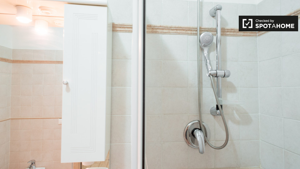 Immagine 12 di Ufficio in affitto  in Via Filippo Bernardini a Roma