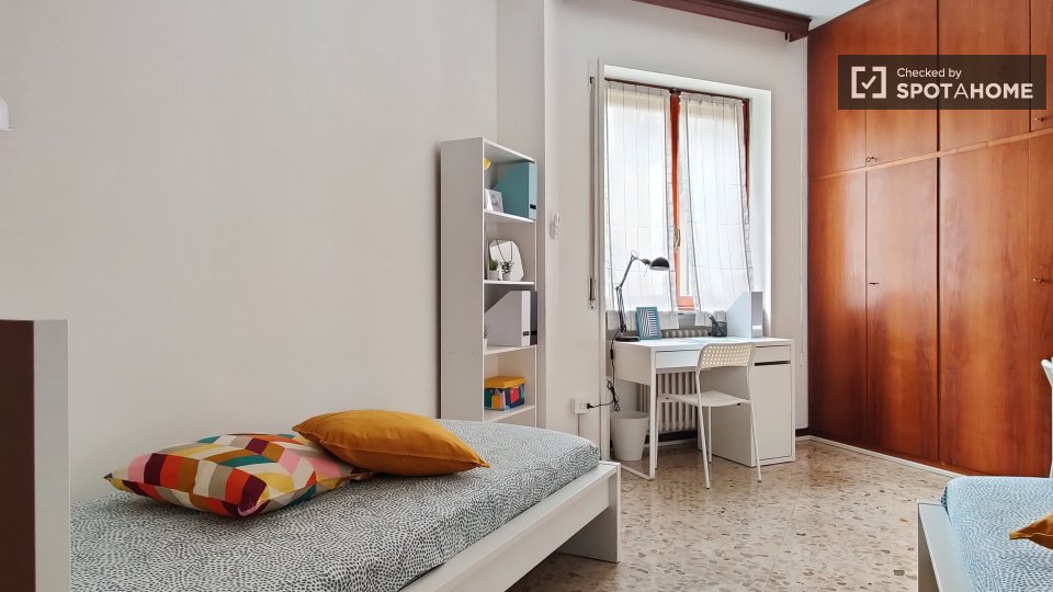 Immagine 3 di Camera condivisa in affitto  in Mauro a Milano