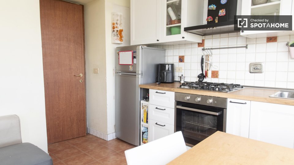 Immagine 15 di Camera condivisa in affitto  in Viale dello Scalo San Lorenzo a Roma