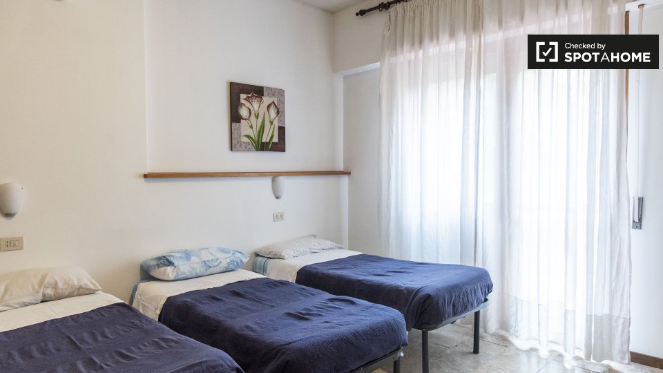 Immagine 11 di Appartamento in affitto  in Via della Balduina a Roma