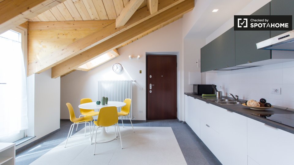 Immagine 9 di Camera condivisa in affitto  in Viale Bligny a Milano