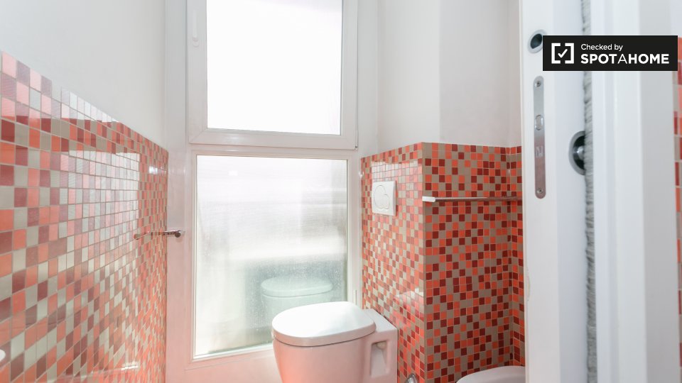 Immagine 6 di Ufficio in affitto  in Via Tristano Calco a Milano