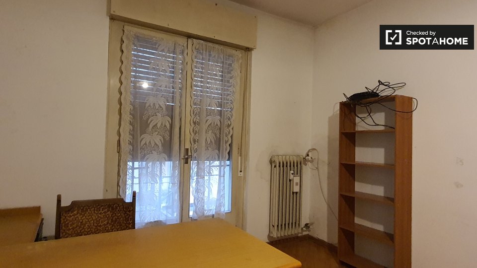 Immagine 2 di Camera condivisa in affitto  in Via Monsignor Celestino Endrici a Trento