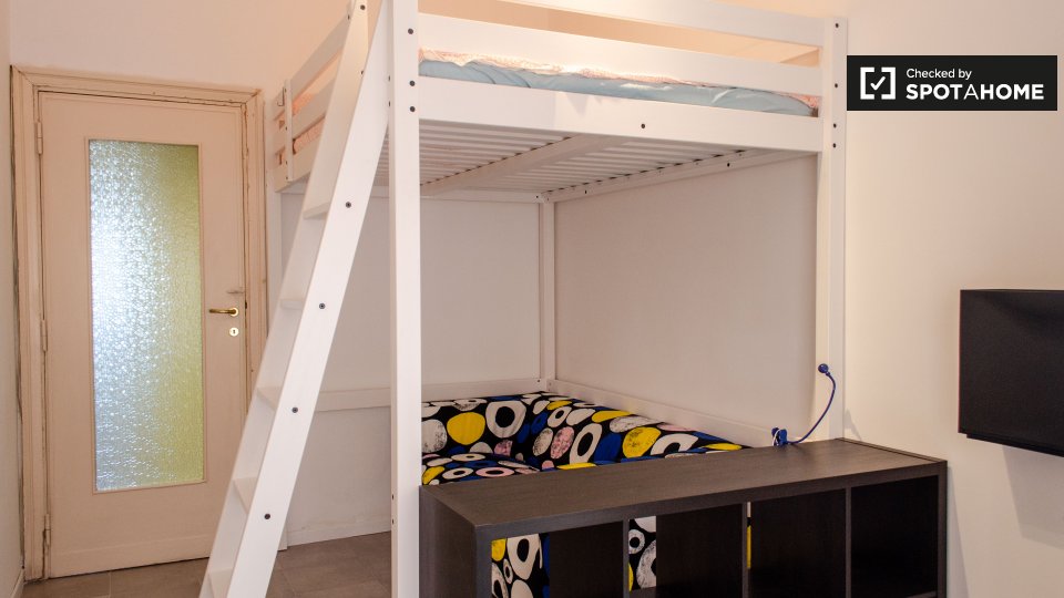 Immagine 5 di Camera condivisa in affitto  in Circonvallazione Nomentana a Roma