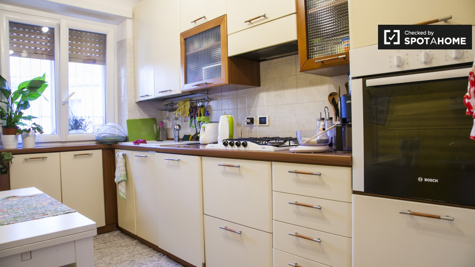 Immagine 5 di Appartamento in affitto  in Via Vallericcia a Roma