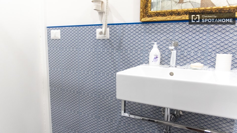 Immagine 5 di Appartamento in affitto  in Via Giovanni Filippo Ingrassia a Roma