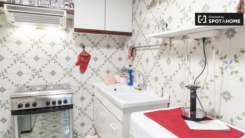 Immagine 13 di Appartamento in affitto  in Via Pieve di Cadore a Roma