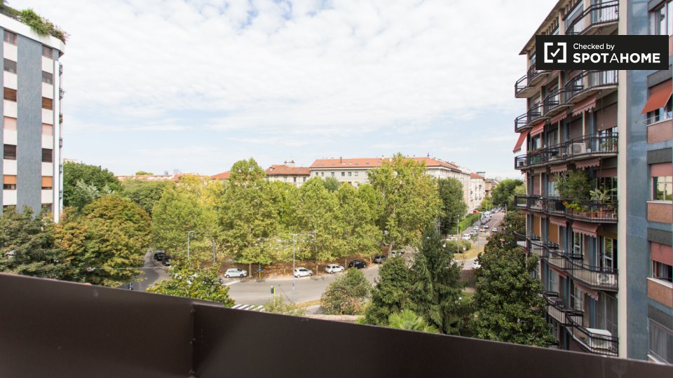 Immagine 5 di Camera condivisa in affitto  in Viale Bligny a Milano