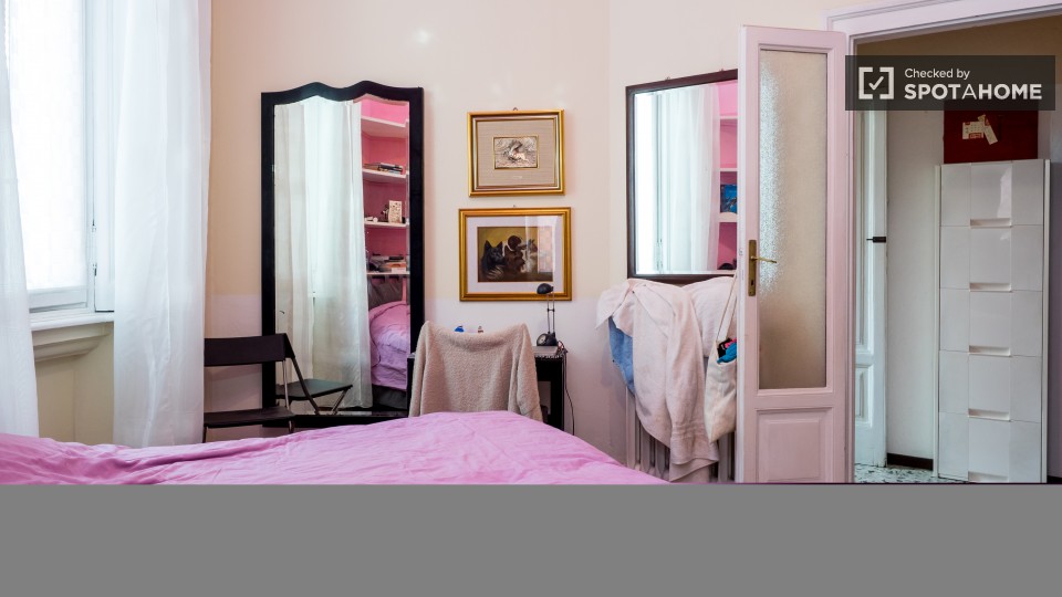 Immagine 4 di Camera condivisa in affitto  in Viale Edoardo Jenner a Milano