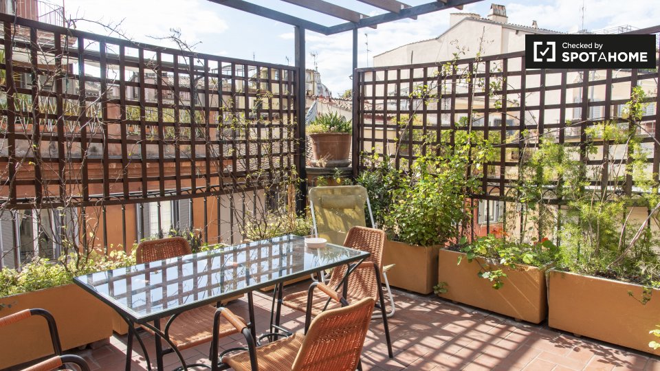 Immagine 1 di Appartamento in affitto  in Via del Pavone a Roma