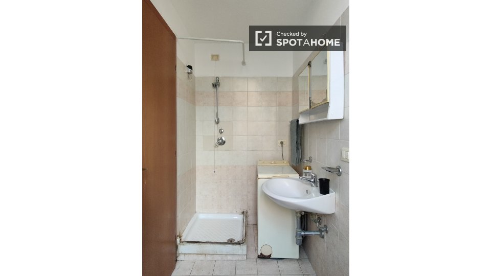 Immagine 11 di Appartamento in affitto  in Via degli Etruschi a Milano