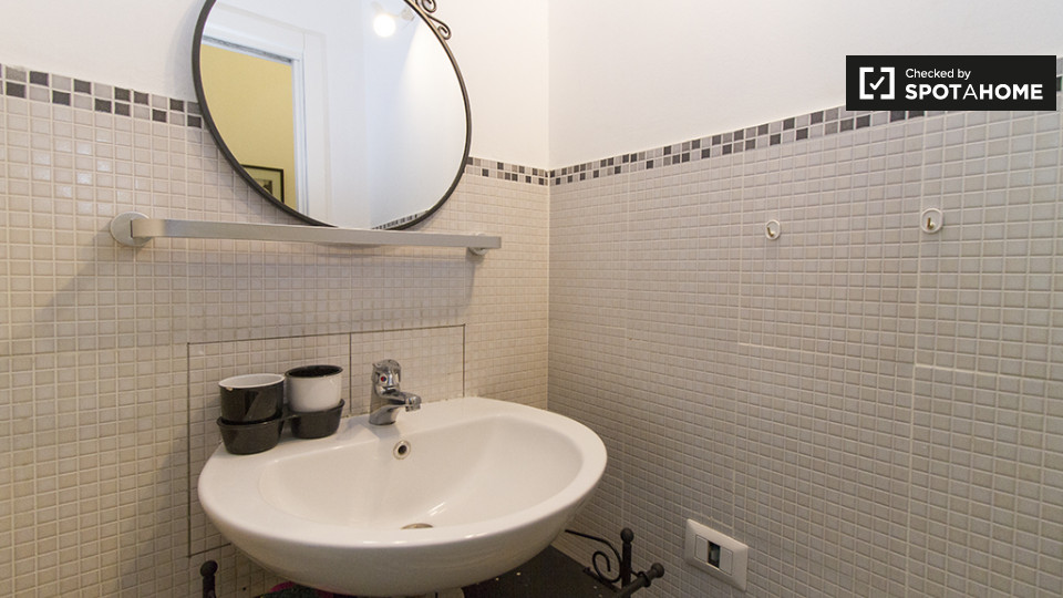 Immagine 6 di Ufficio in affitto  in Via Ravenna a Milano