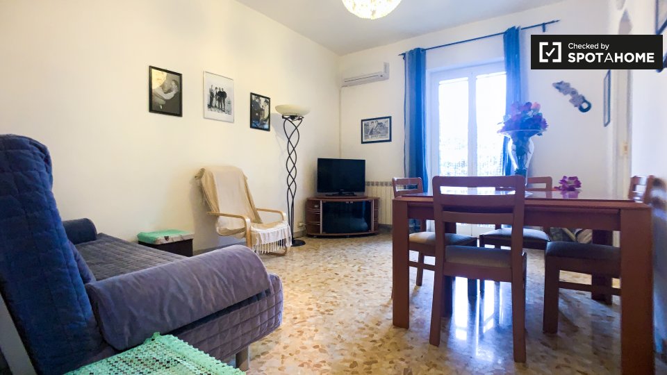 Immagine 4 di Appartamento in affitto  in Via Stefano de Stefani a Roma