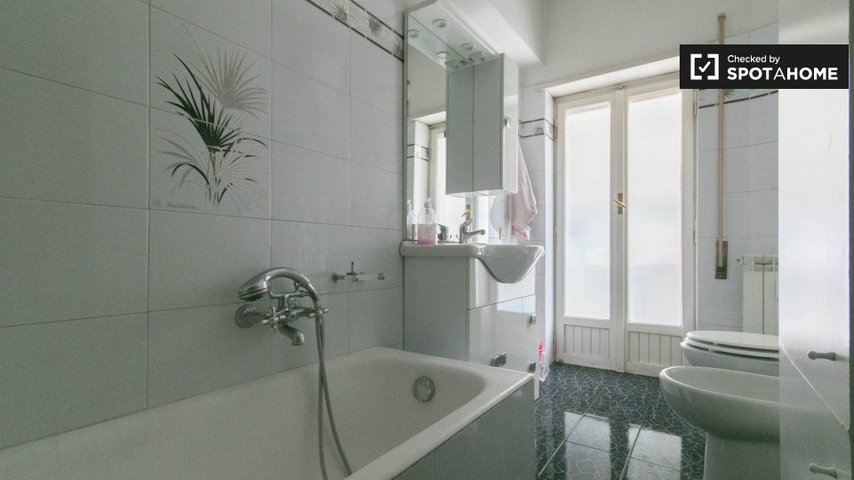 Immagine 9 di Camera condivisa in affitto  in Via delle Cave di Pietralata, 00157 Roma RM, Italy a Roma