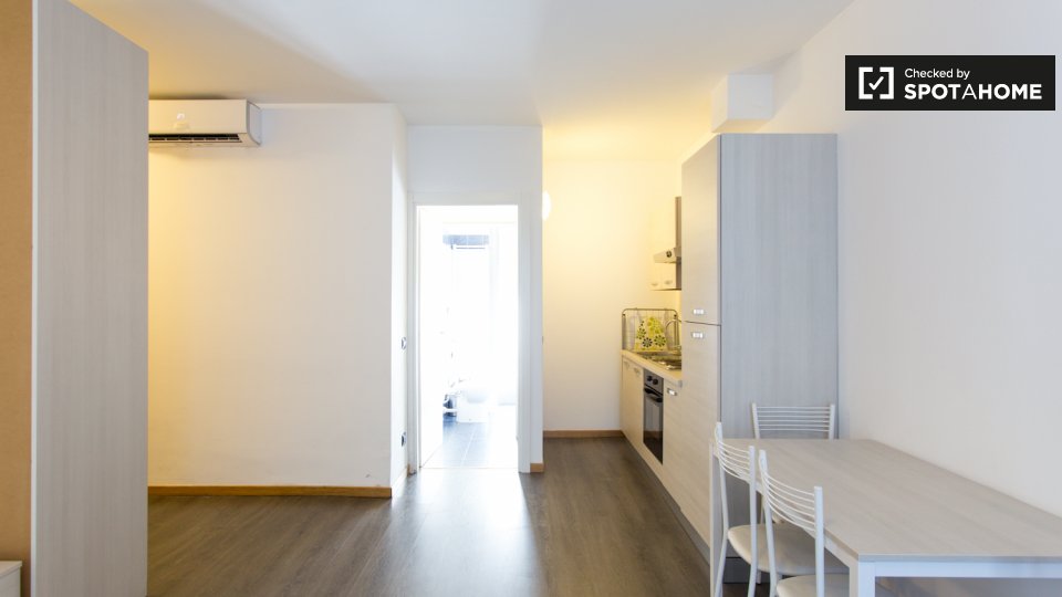 Immagine 4 di Ufficio in affitto  in Via Privata Leonardo Bruni, 20158 Milano MI, Italy a Milano