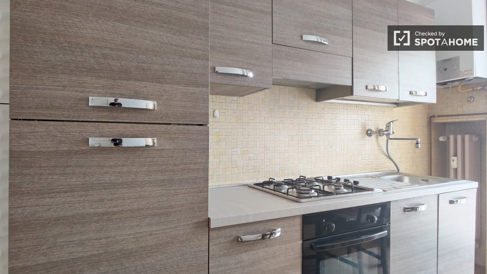 Immagine 13 di Camera condivisa in affitto  in Via Donatello a Milano