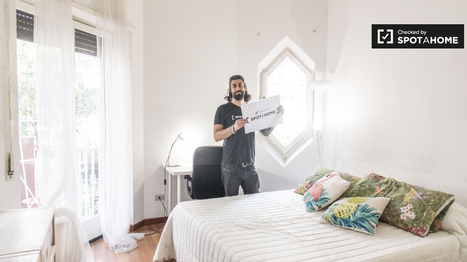 Immagine 5 di Camera condivisa in affitto  in Largo Francesco Anzani a Roma