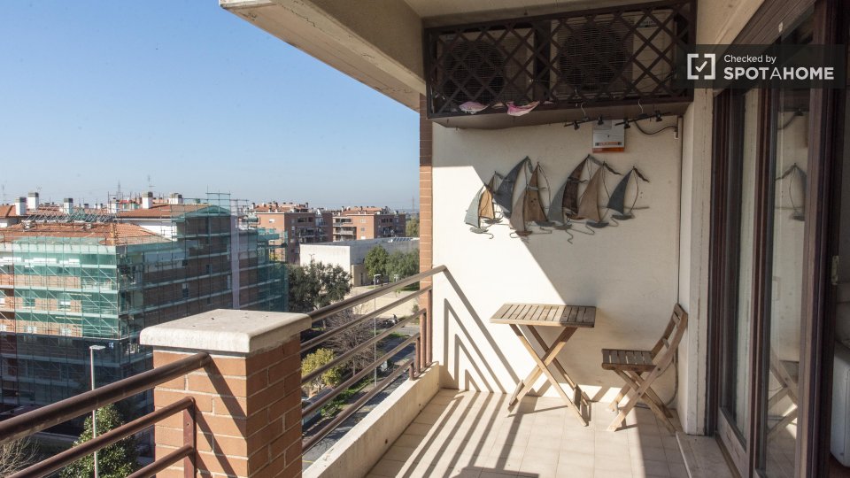 Immagine 10 di Camera condivisa in affitto  in Via Gian Antonio Maggi a Roma