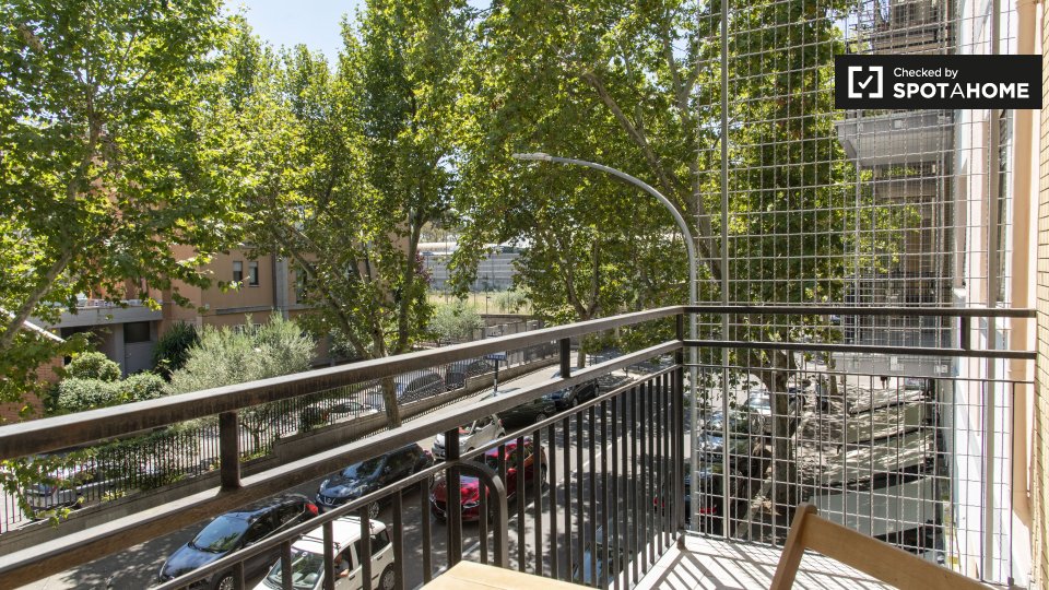 Immagine 17 di Ufficio in affitto  in Viale della Venezia Giulia a Roma