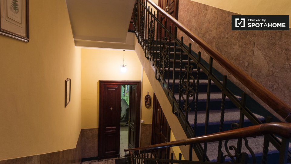 Immagine 9 di Camera condivisa in affitto  in Via Rossana a Torino