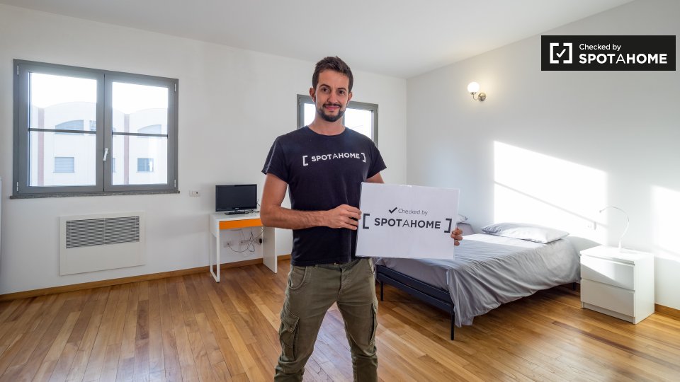 Immagine 9 di Ufficio in affitto  in Via Enrico Cosenz a Milano