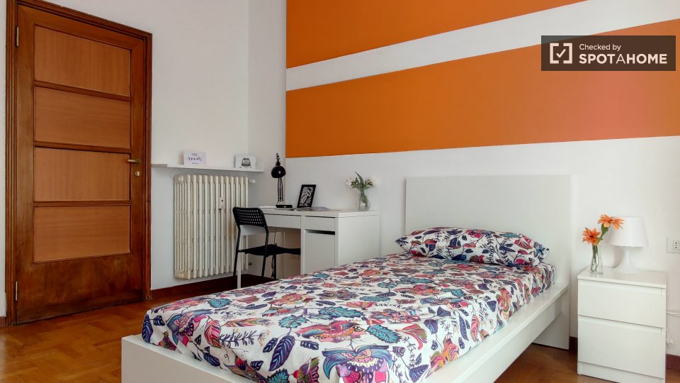 Immagine 3 di Camera condivisa in affitto  in Via Privata Santa Giovanna D'Arco a Milano