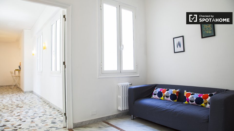 Immagine 9 di Camera condivisa in affitto  in Via Nemorense, 00198 Roma RM, Italy a Roma