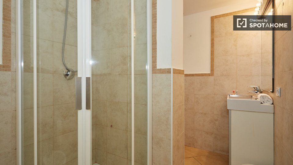 Immagine 5 di Appartamento in affitto  in Via Emilio Broglio a Milano