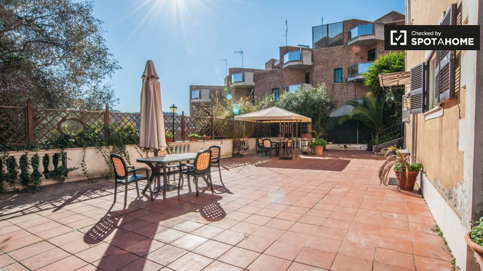 Immagine 13 di Appartamento in affitto  in Via dei Gonzaga a Roma