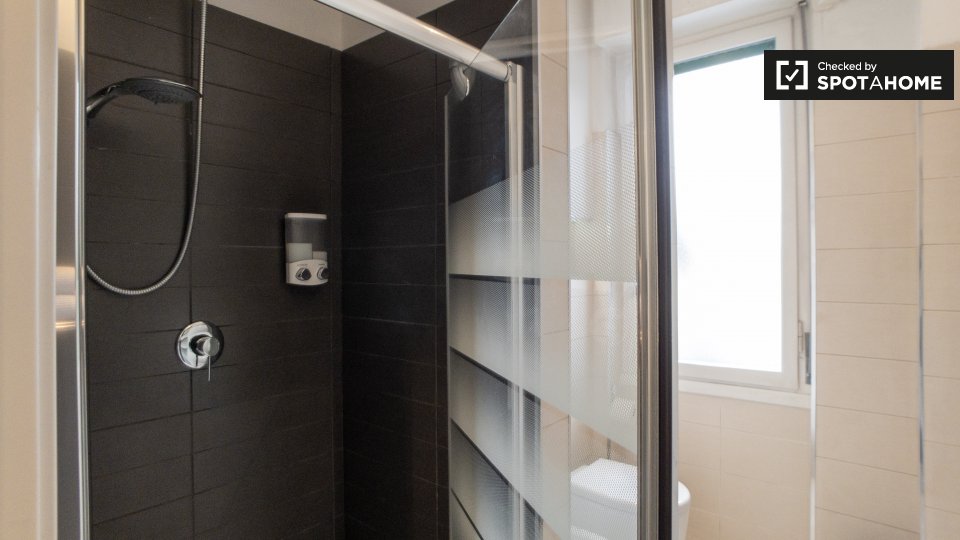 Immagine 12 di Ufficio in affitto  in Via Rogoredo, 20138 Milano MI, Italy a Milano