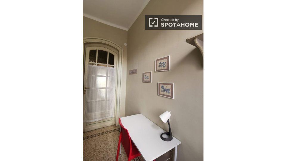 Immagine 4 di Camera condivisa in affitto  in Piazza Tancredi Galimberti a Torino