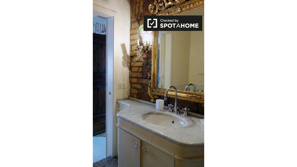 Immagine 6 di Appartamento in affitto  in Via della VII Coorte a Roma