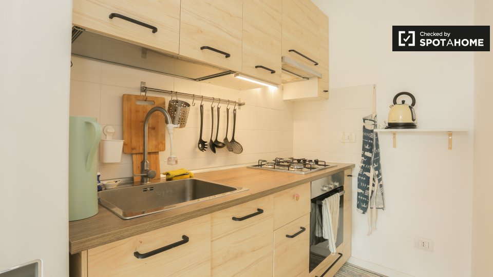 Immagine 12 di Appartamento in affitto  in Via Erice, 20141 Milano MI, Italy a Milano