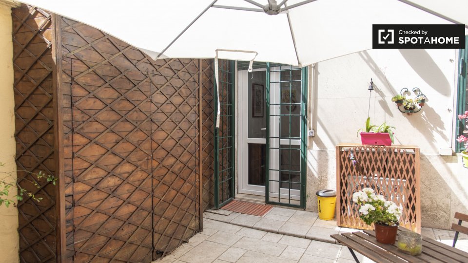 Immagine 14 di Ufficio in affitto  in Via Domenico Chelini a Roma